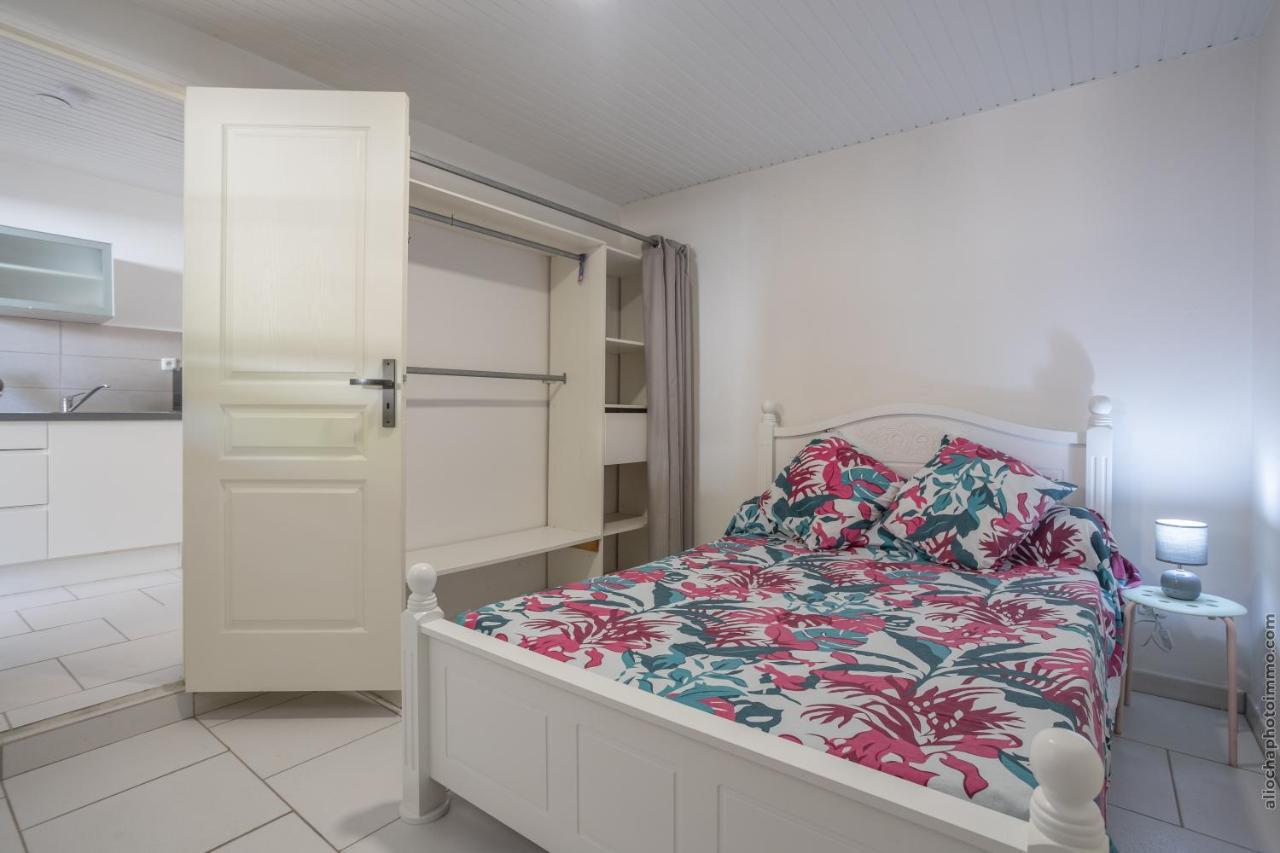Apartamento Heliconia - Appt Avec Piscine Partagee Saint-Pierre Exterior foto
